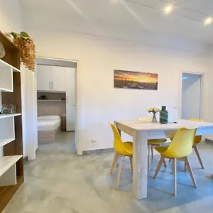 Casa Rosa- Nel Con Posto Auto, Zona Tranquilla,wifi Gratuito,aria Condizionata Appartamento Rapallo